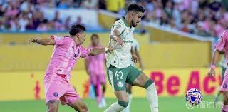 拜仁官方：2026年传奇杯将于明年1月18日举行，拉姆任教练